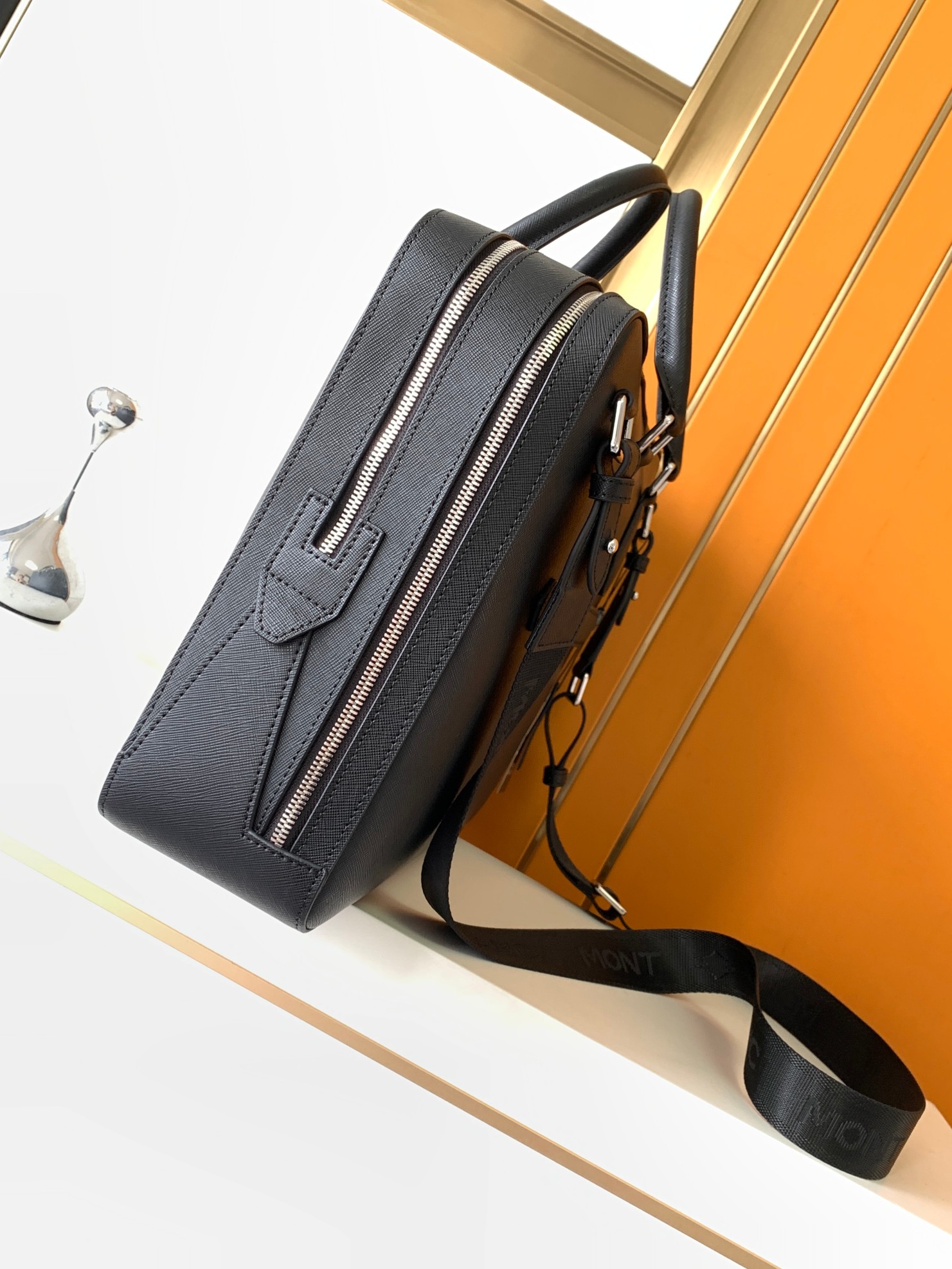 Luxe Herentas met handvat, Pre - Luxury Bags For Sale recensie en prijs